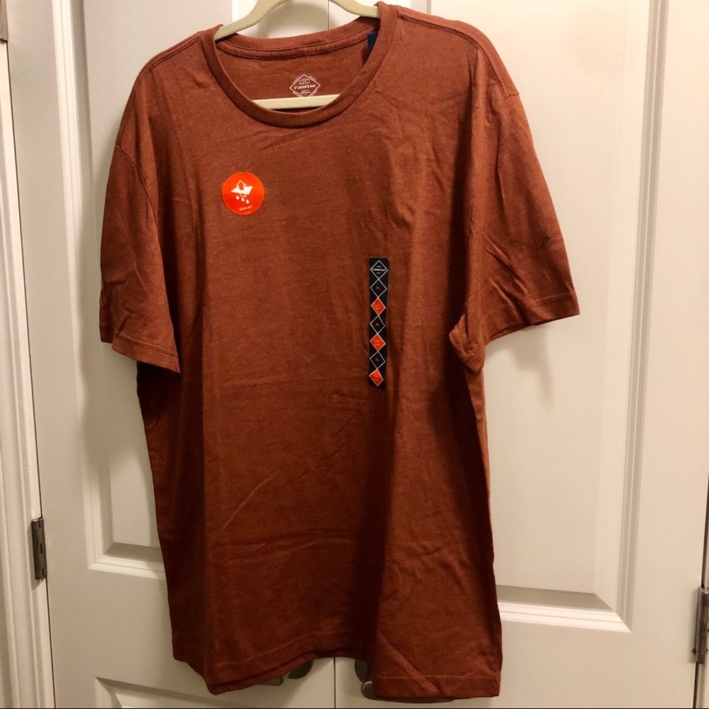 Men’s St. John’s Bay Red Heather T shirt